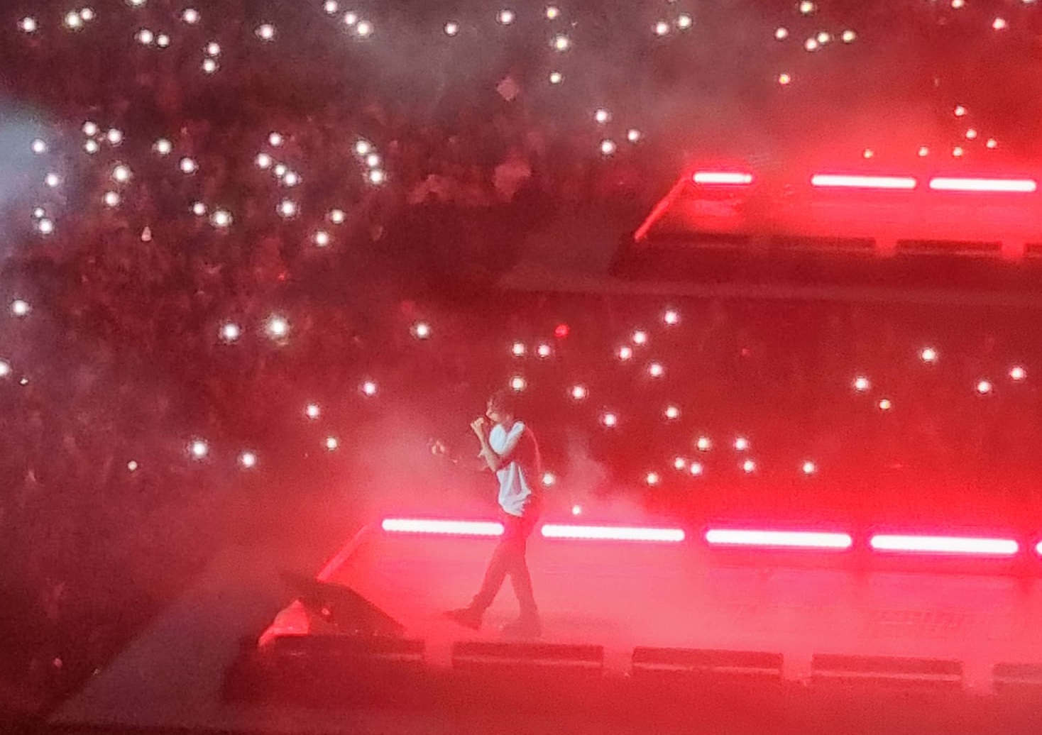 Ultimo in concerto a Catania, emozioni allo stadio “Massimino” – Fotogallery Ultimo in concerto a Catania, emozioni allo stadio “Massimino” – Fotogallery
