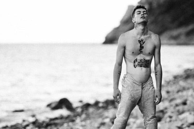 Tormentoni estate 2022: ecco tutte le hit estive italiane da ascoltare