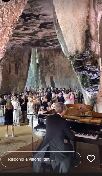 Dolce e Gabbana a Siracusa, sfilata D&G: chi sono i vip e le celebrità presenti – Fotogallery