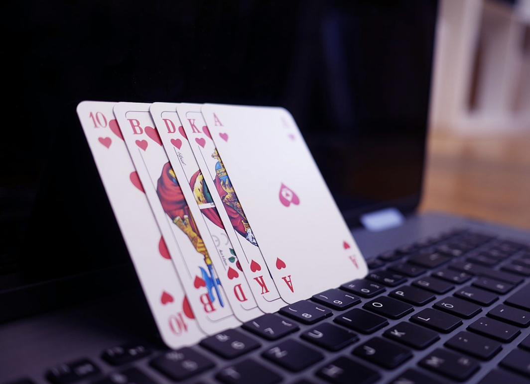 Il tavolo verde è sempre più tecnologico: tutte le evoluzioni del poker