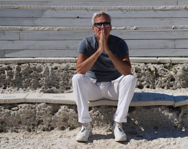 Siracusa, Claudio Baglioni emoziona il pubblico al Teatro Greco – le Foto del concerto