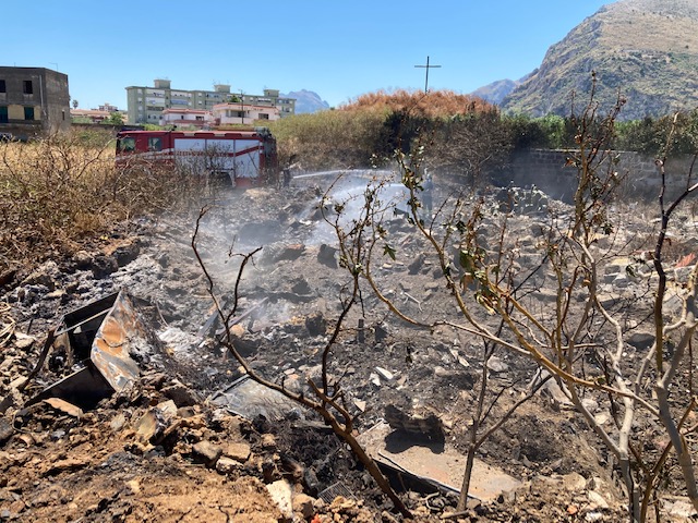 Incendi dolosi, vandali in azione contro Centro Padre Nostro di Brancaccio