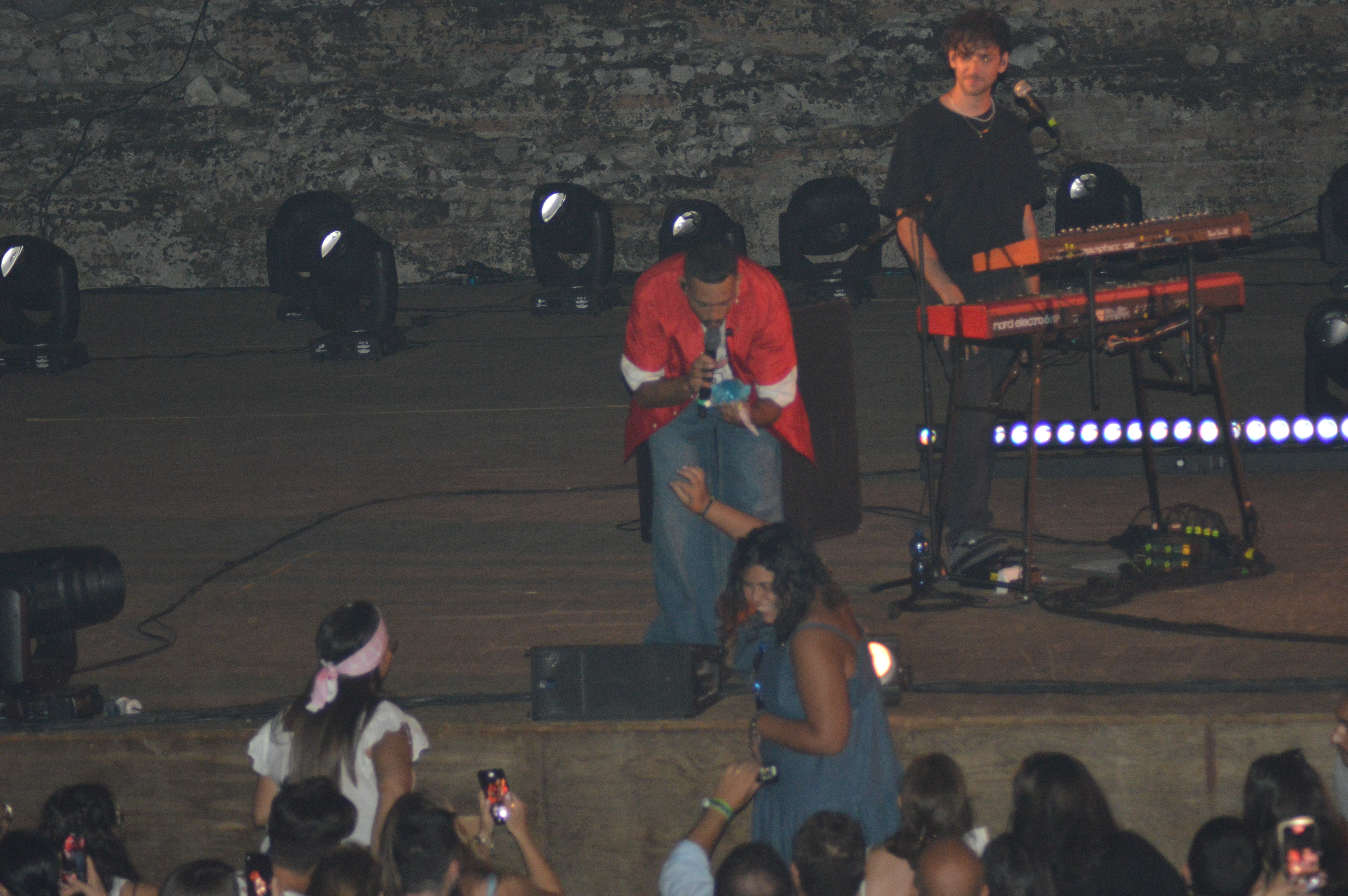 Mahmood incanta Taormina e duetta con i fans, la fotogallery del concerto