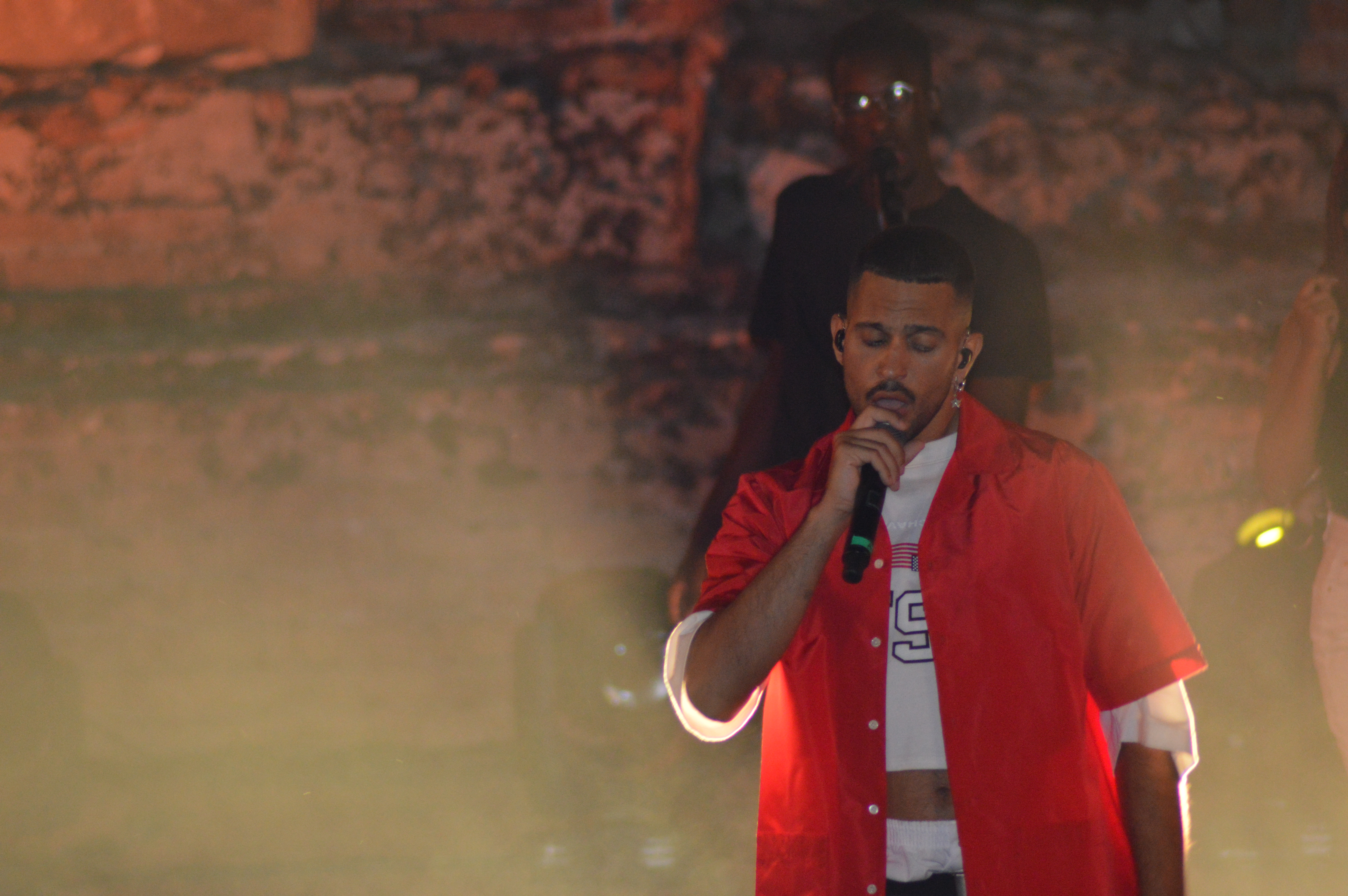 Mahmood incanta Taormina e duetta con i fans, la fotogallery del concerto