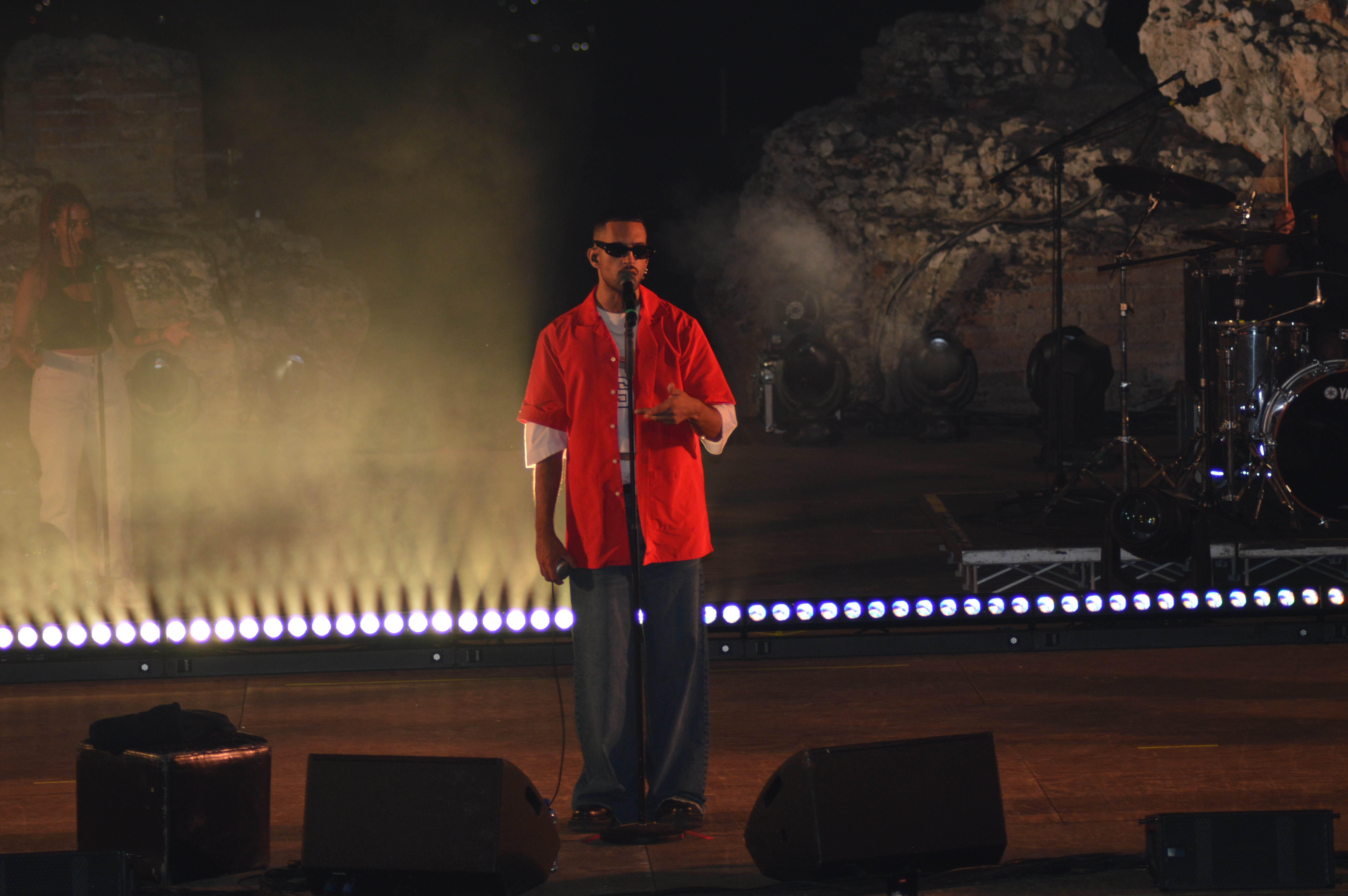 Mahmood incanta Taormina e duetta con i fans, la fotogallery del concerto