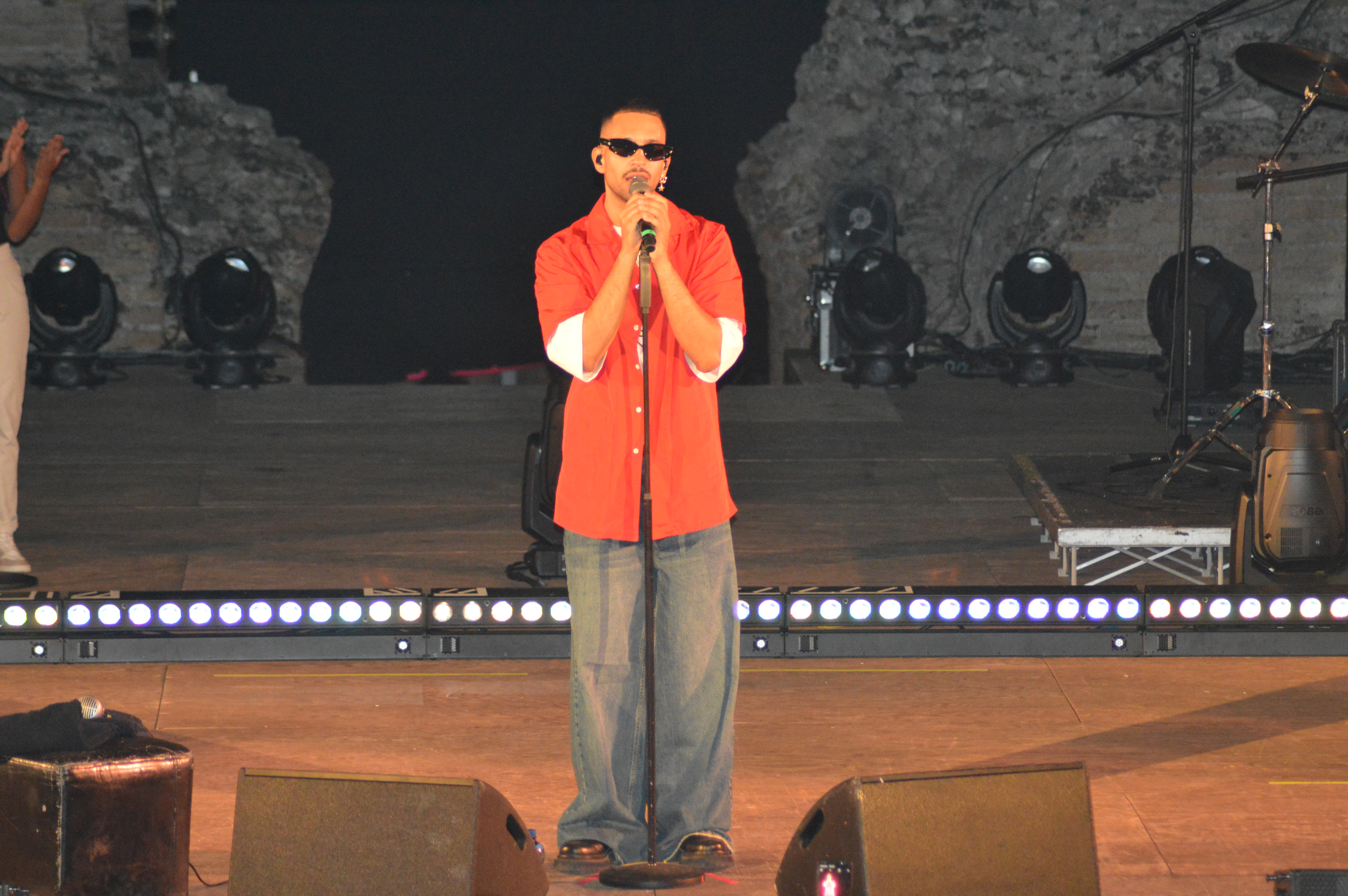 Mahmood incanta Taormina e duetta con i fans, la fotogallery del concerto