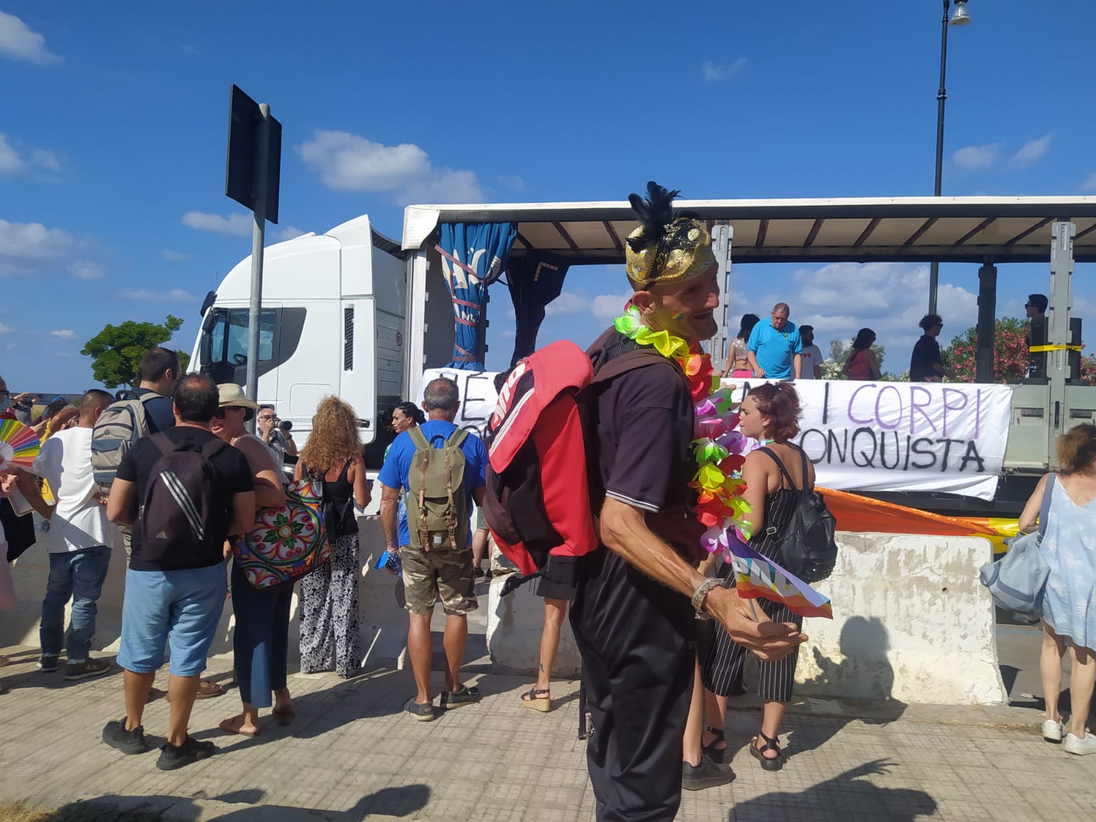 Palermo Pride 2022, foto e video del corteo: presenti anche Lagalla e Fiorello
