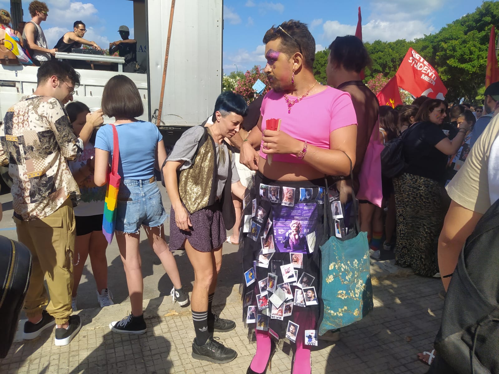 Palermo Pride 2022, foto e video del corteo: presenti anche Lagalla e Fiorello