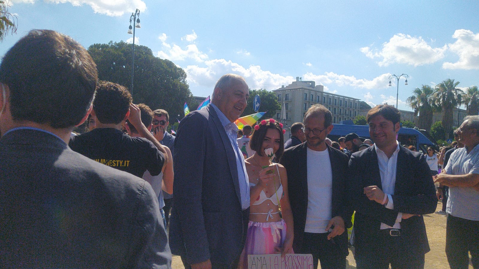 Palermo Pride 2022, foto e video del corteo: presenti anche Lagalla e Fiorello