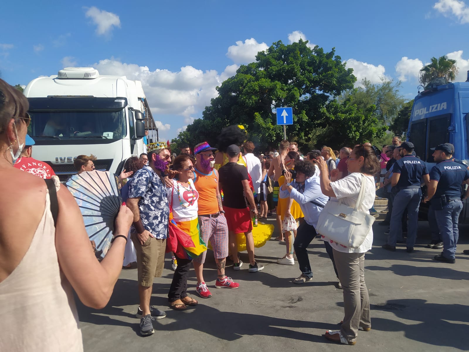 Palermo Pride 2022, foto e video del corteo: presenti anche Lagalla e Fiorello