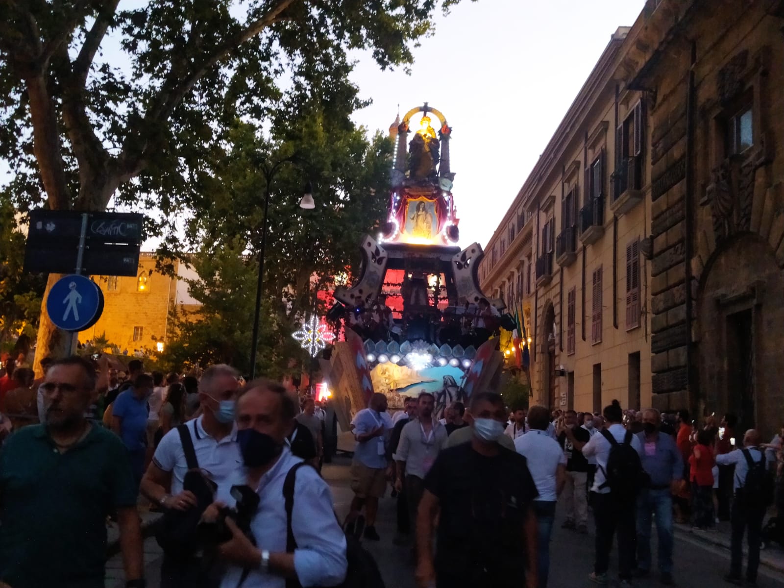 Partito Festino di Santa Rosalia 2022, le foto e i video del Carro