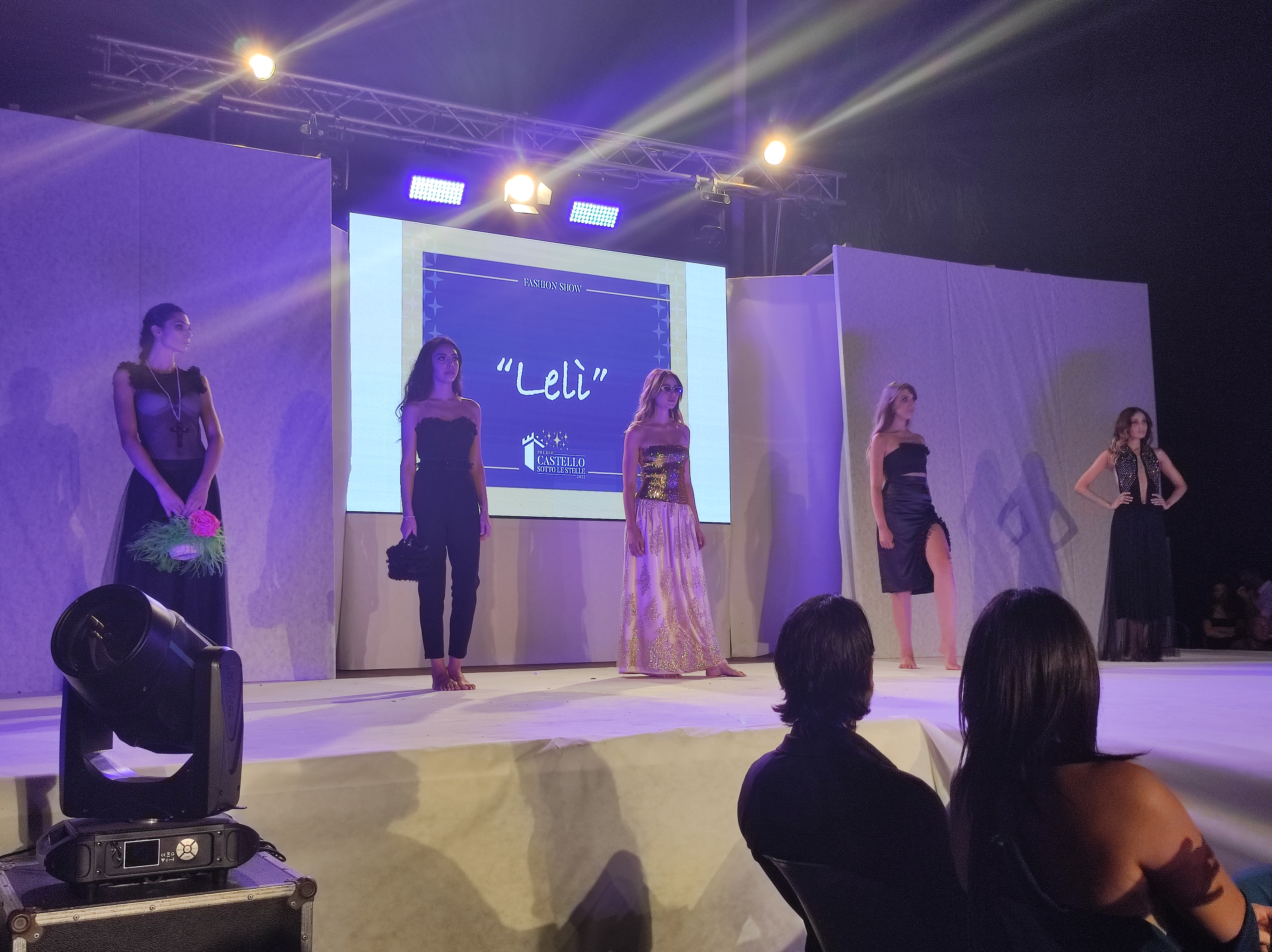 Premio Castello sotto le Stelle, ad Aci Castello elogiata l’eccellenza siciliana – FOTO e VIDEO Premio Castello sotto le Stelle, ad Aci Castello elogiata l’eccellenza siciliana – FOTO e VIDEO