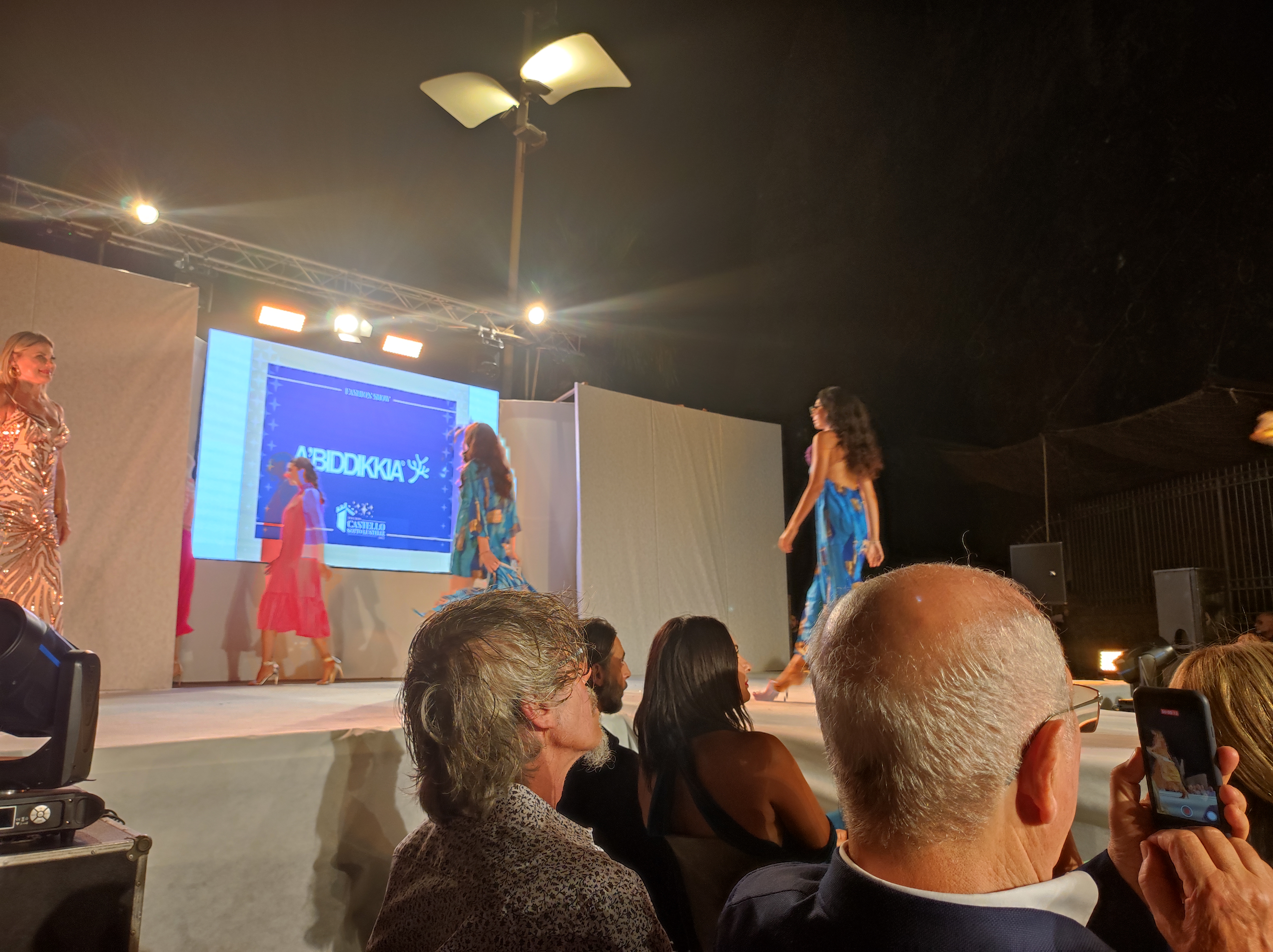 Premio Castello sotto le Stelle, ad Aci Castello elogiata l’eccellenza siciliana – FOTO e VIDEO Premio Castello sotto le Stelle, ad Aci Castello elogiata l’eccellenza siciliana – FOTO e VIDEO