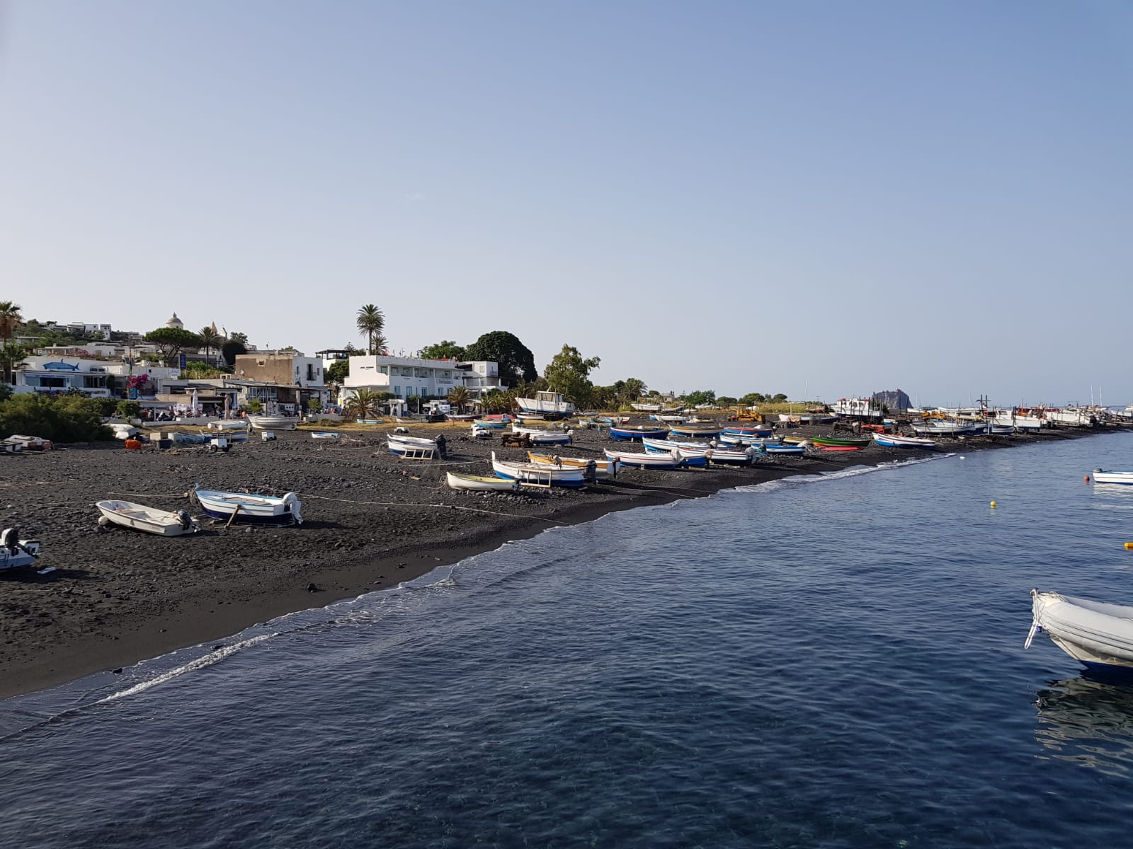 Da Vulcano a Stromboli: alle Eolie per una vacanza indimenticabile – Fotogallery Da Vulcano a Stromboli: alle Eolie per una vacanza indimenticabile – Fotogallery