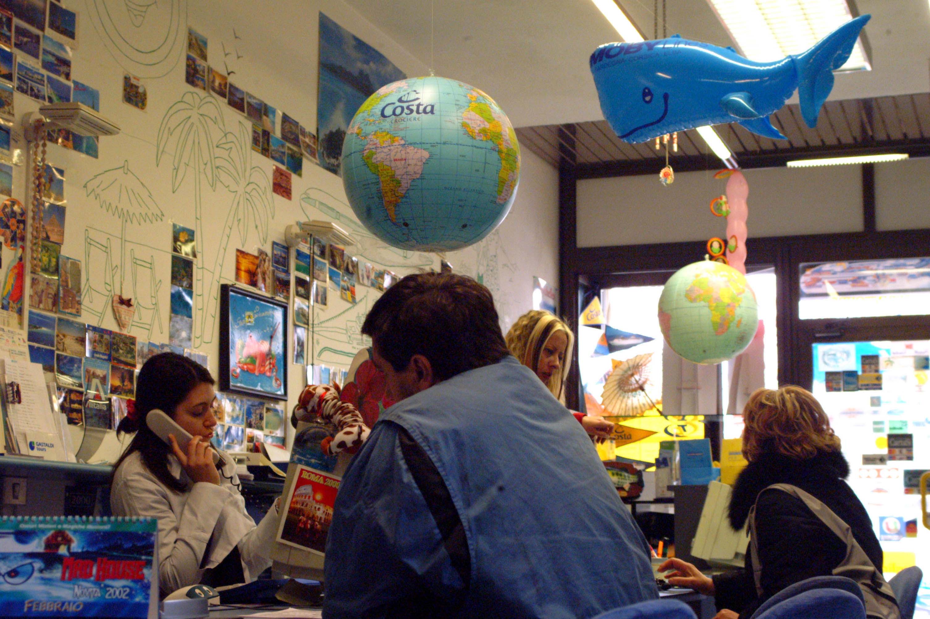 Bonus tour operator e agenzie viaggio: come fare domanda, importo, scadenze