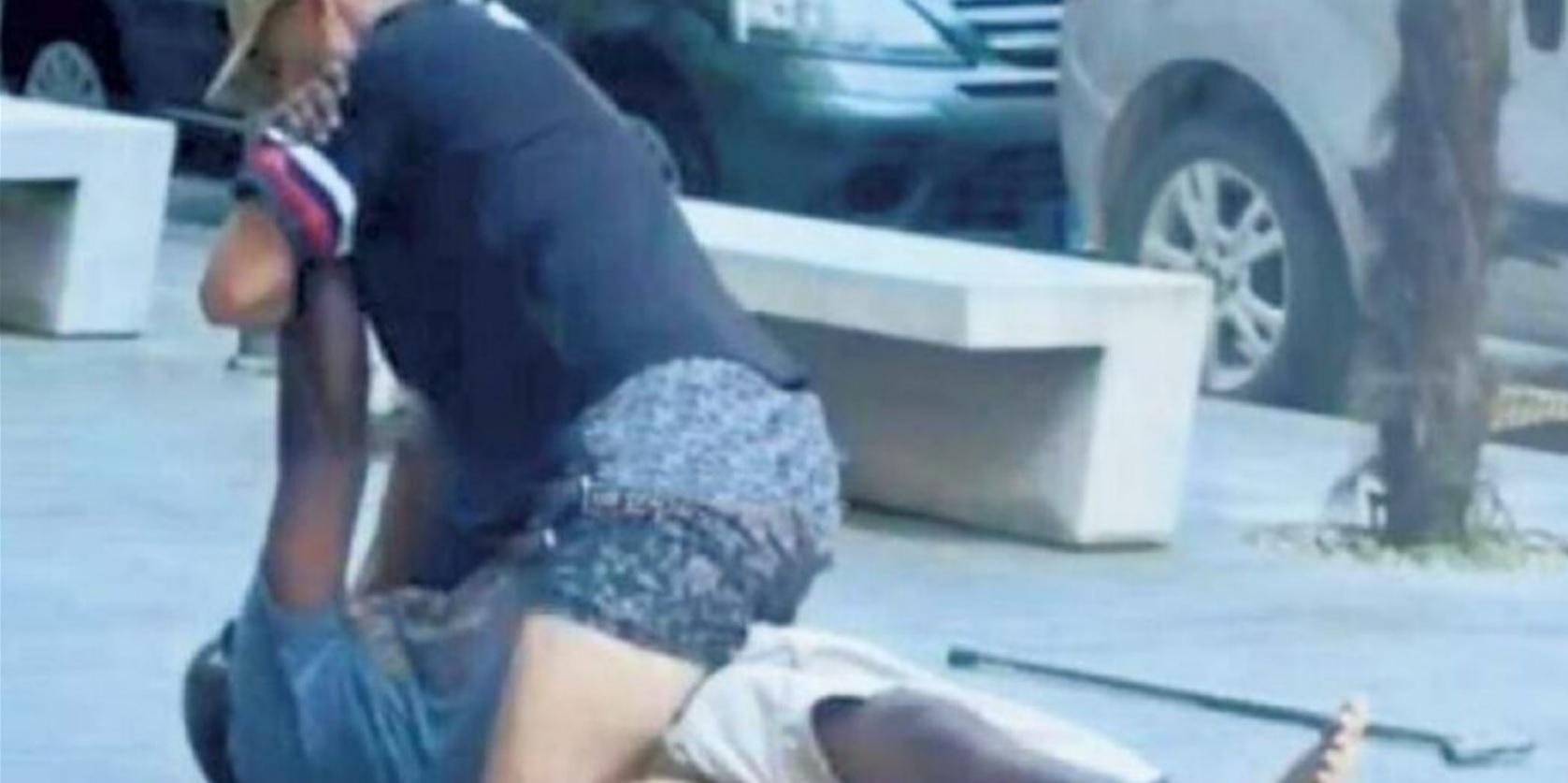 Omicidio di Alika, l’autopsia: “Morto per schiacciamento, forse è stato soffocato”