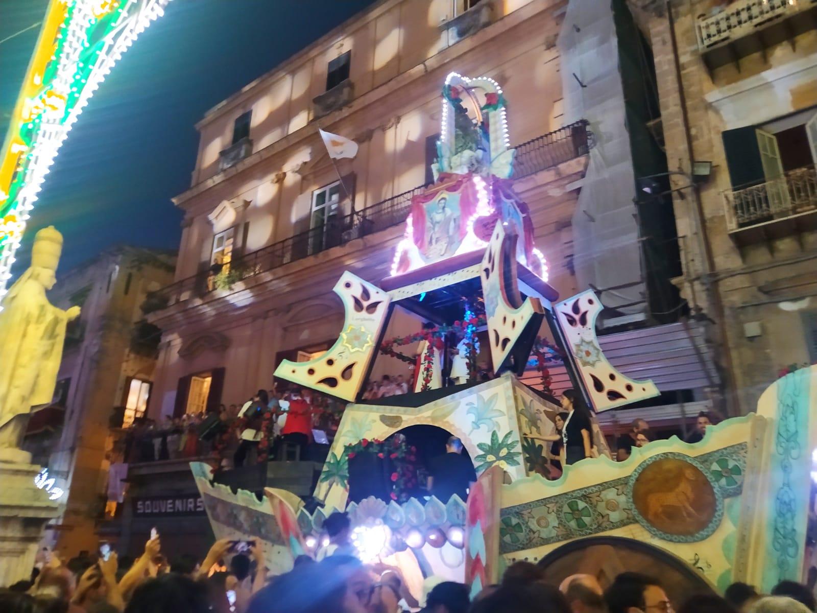 Partito Festino di Santa Rosalia 2022, le foto e i video del Carro