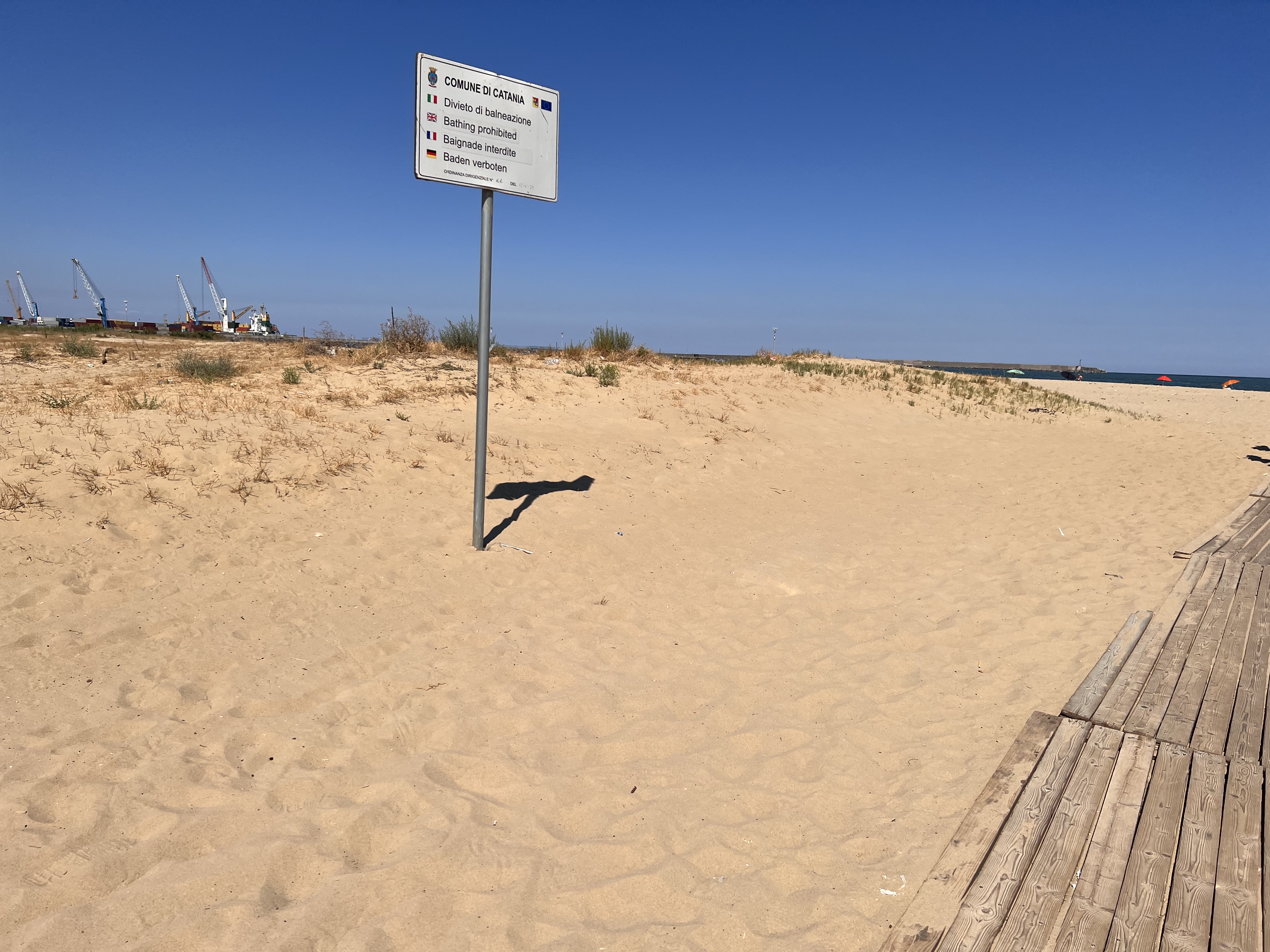 Plaia, divieto di balneazione alla spiaggia libera n. 1: l’assessore rassicura