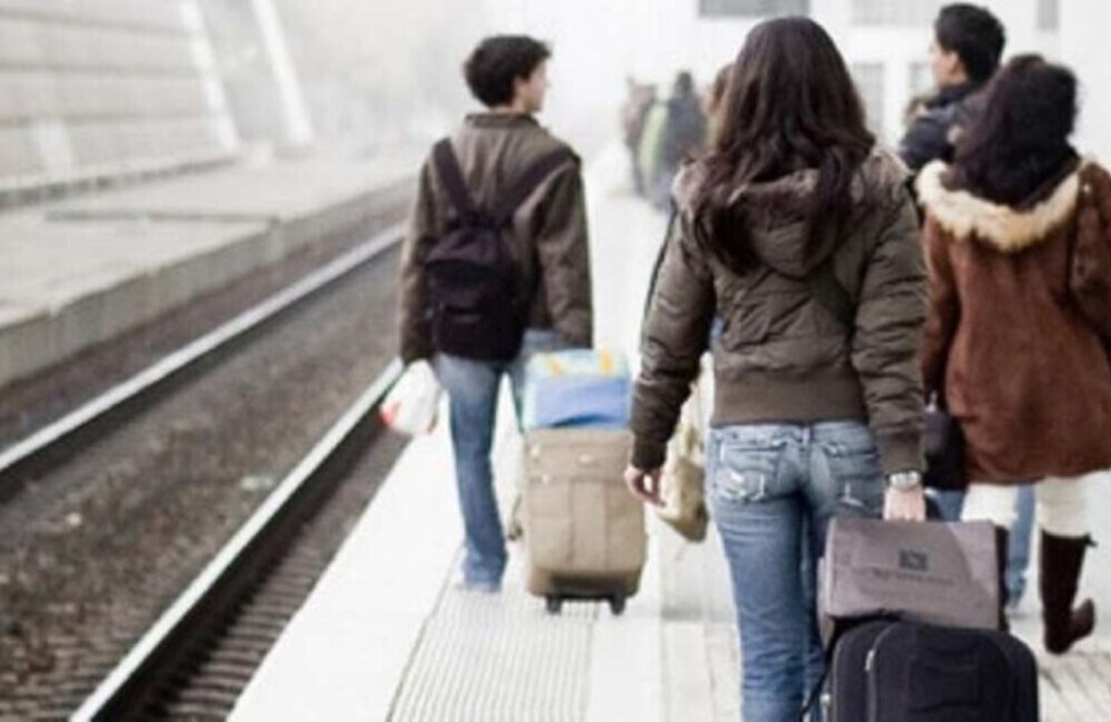 Fuga giovani dalla Sicilia, Istat: “365mila in sette anni” Fuga giovani dalla Sicilia, Istat: “365mila in sette anni”