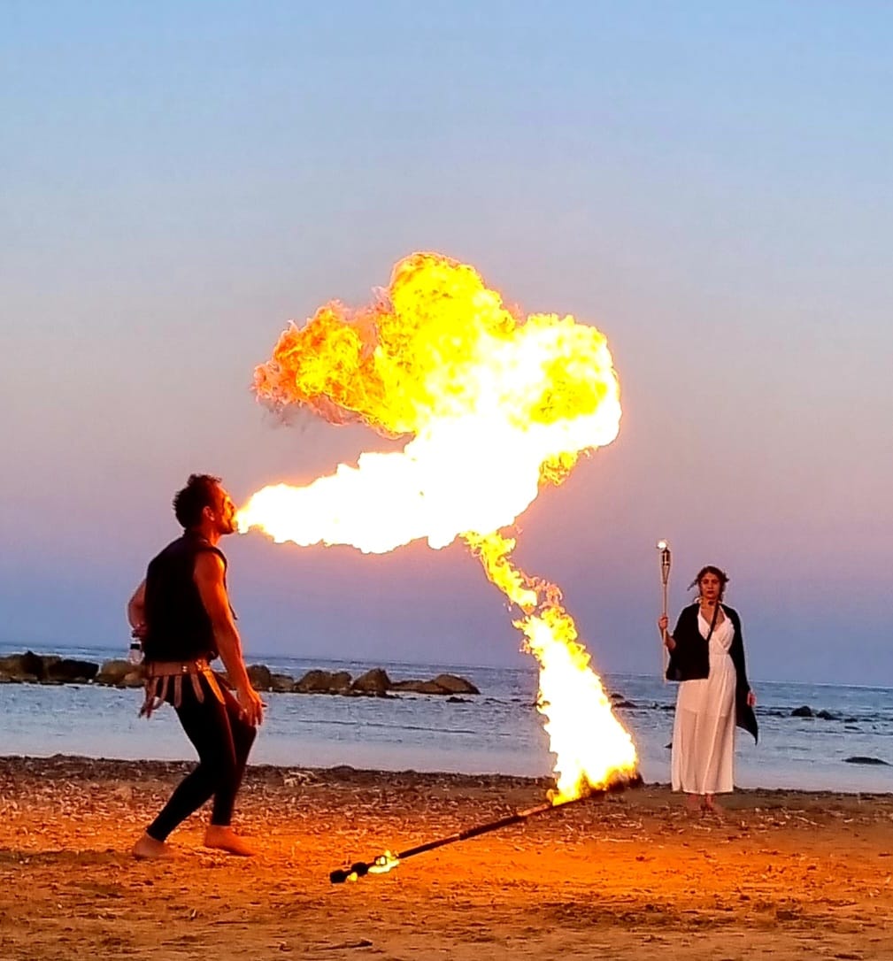 Il risveglio di Persefone, spettacolo all’alba alla Scala dei Turchi Il risveglio di Persefone, spettacolo all’alba alla Scala dei Turchi