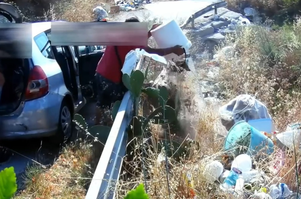 Lotta ai rifiuti abbandonati nel siracusano ma telecamere e multe non bastano