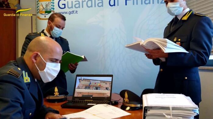 Partinico, bancarotta fraudolenta: sequestrata scuola paritaria, amministratrici sospese