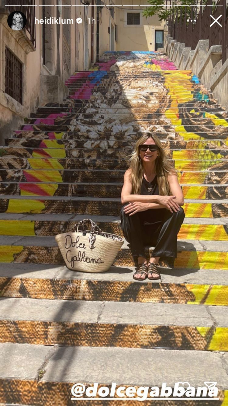 Dolce e Gabbana a Siracusa, sfilata D&G: chi sono i vip e le celebrità presenti – Fotogallery