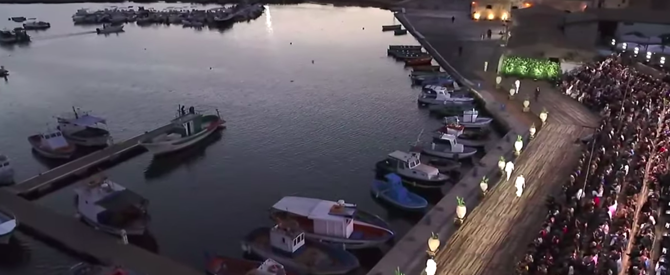 Dolce&Gabbana, sfilata uomo D&G nella magica Marzamemi tra i vip- Le foto più belle