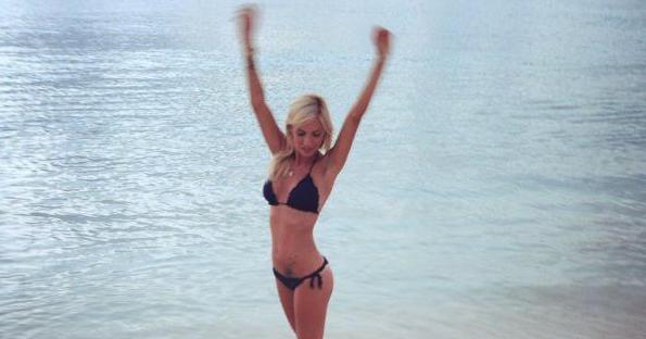 Ilary Blasi riparte alla grande dopo Totti: foto supersexy dall’Africa – Le immagini Ilary Blasi riparte alla grande dopo Totti: foto supersexy dall’Africa – Le immagini