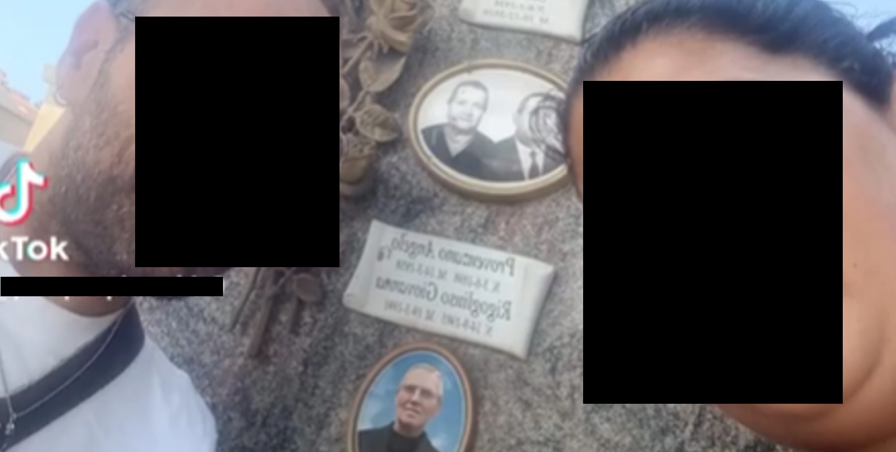 Selfie e video sulla tomba di Riina e Provenzano: “l’omaggio ai boss” scatena la polemica