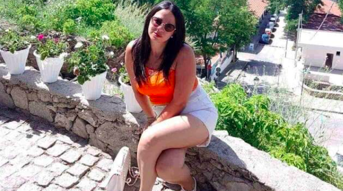 Omicidio Valentina Giunta, uccisa dal figlio perchè “voleva lasciare padre detenuto” – Foto