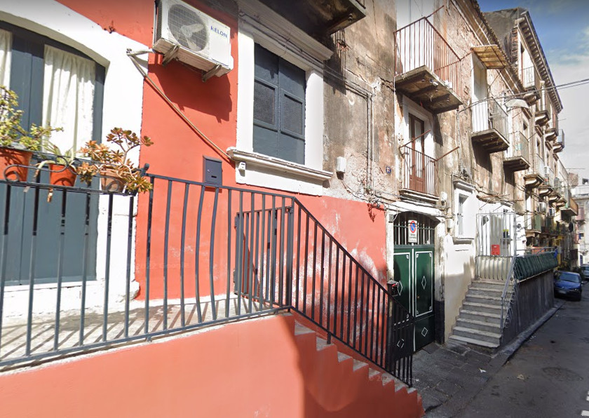 Omicidio Valentina Giunta: il “rumore” dei social, il silenzio del quartiere