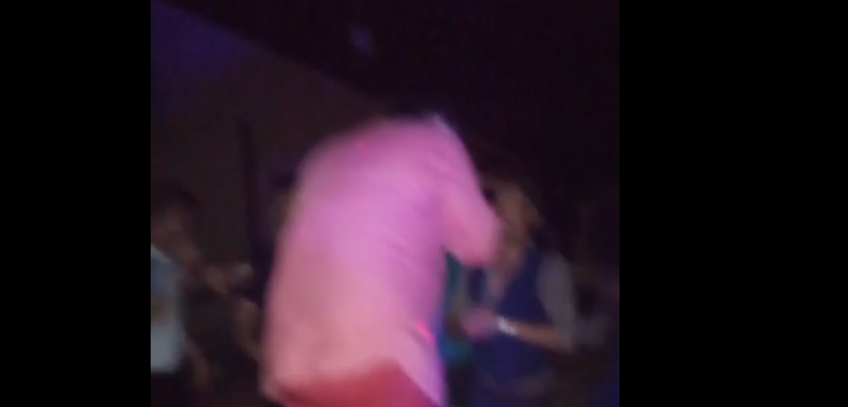 La drammatica sequenza della caduta di Antonio Andriani nel pozzo