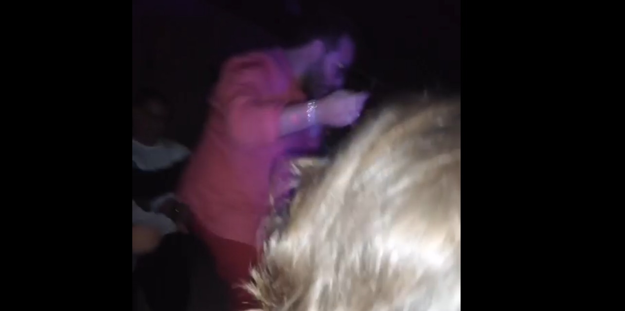 La drammatica sequenza della caduta di Antonio Andriani nel pozzo