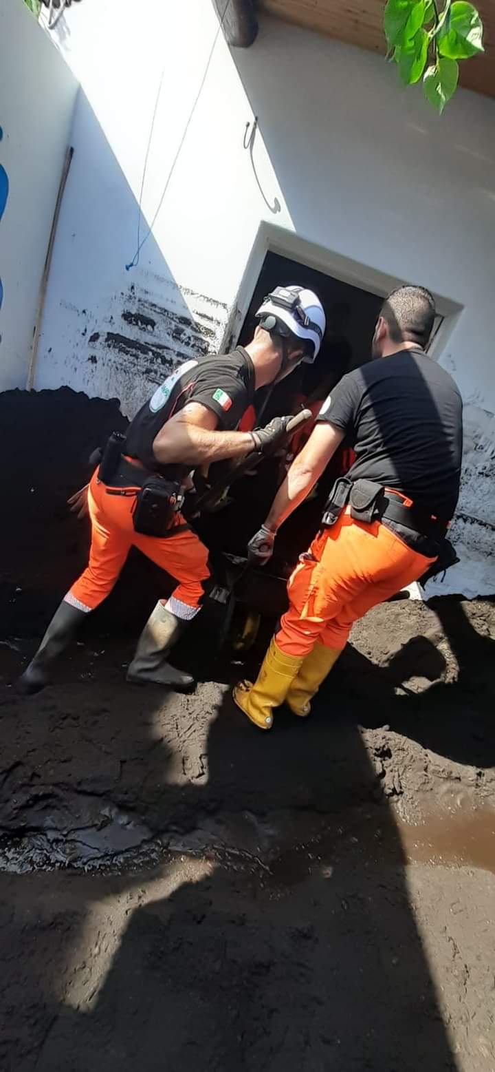 Nubifragio Stromboli, 80 interventi e strade colme di fango: le ultime (FOTO)