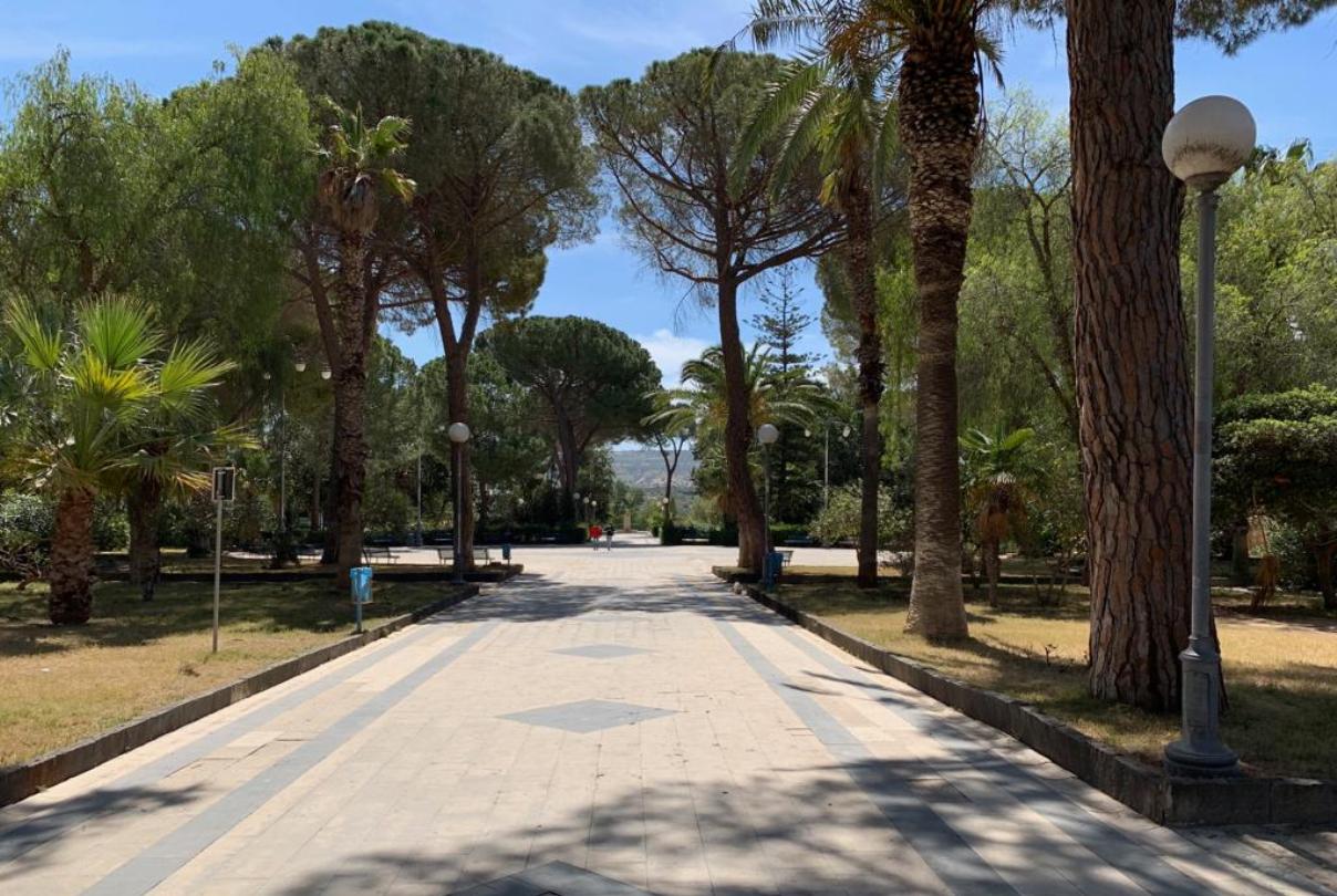 Vittoria, la villa comunale riapre a cittadini e turisti