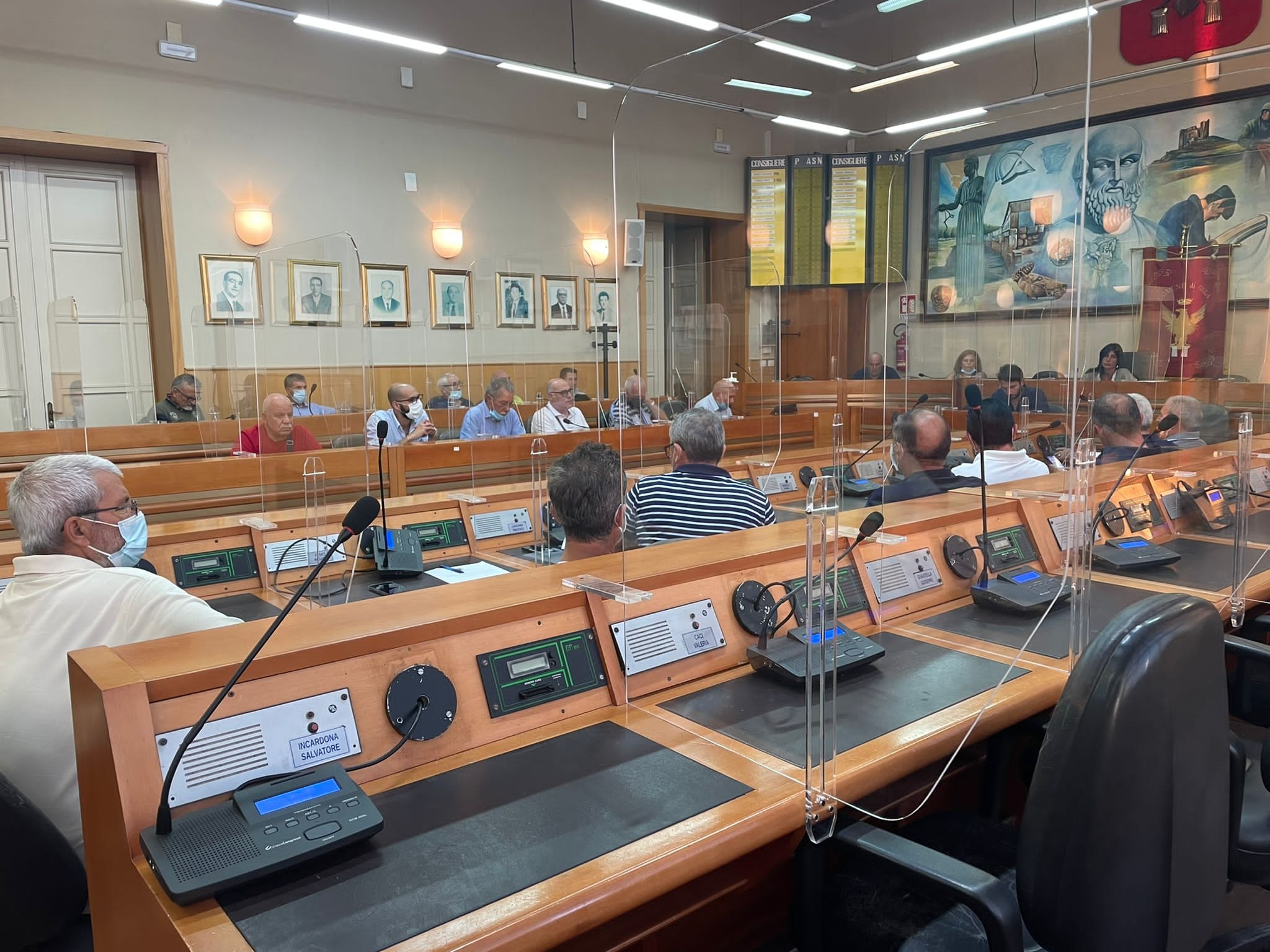 A Gela è scontro in Consiglio e il sindaco va al contrattacco