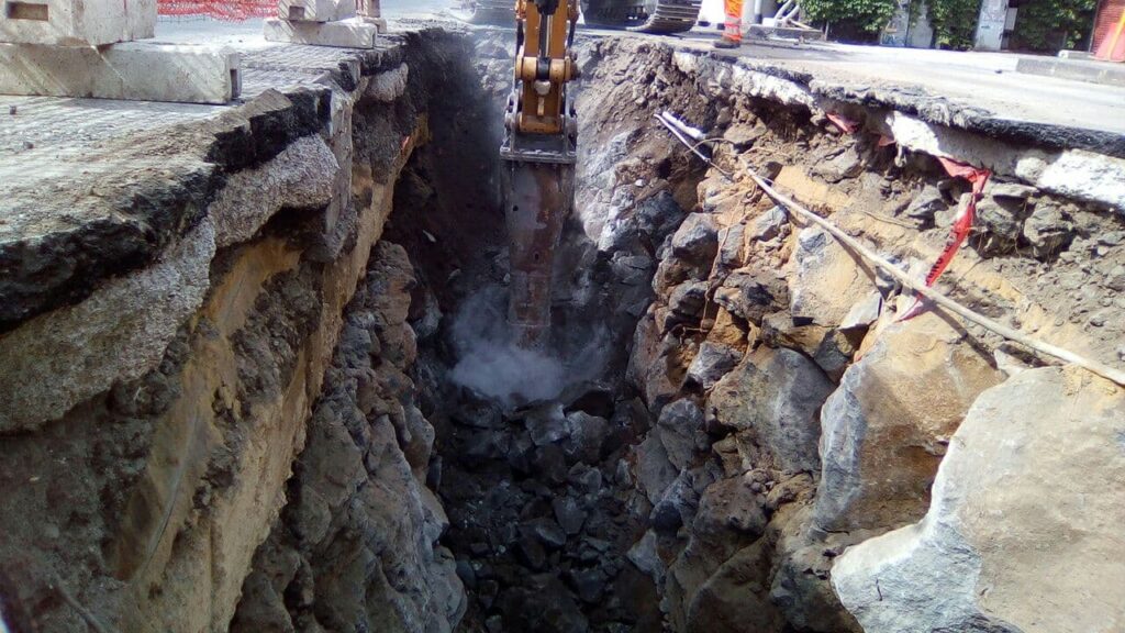 Catania, collettore fognario, cantiere ancora bloccato