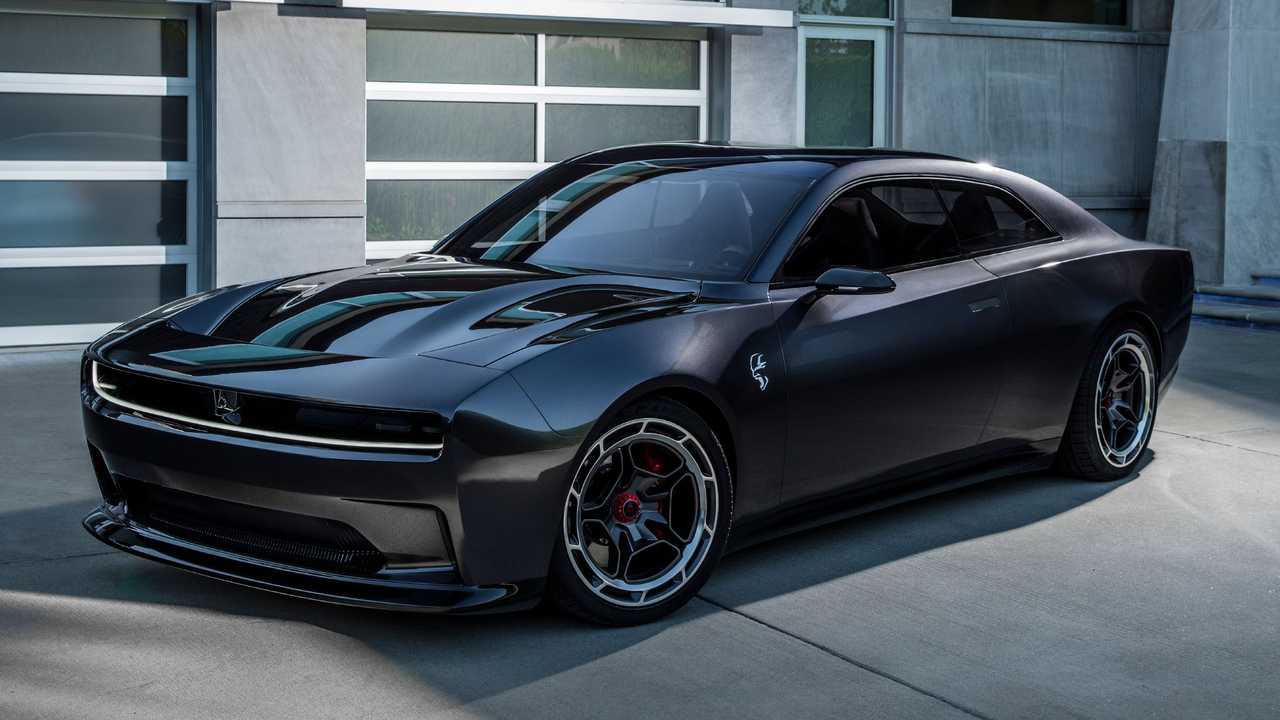 Dodge presenta la sua nuova Charger Daytona Srt