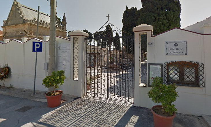 Castellammare è al verde, aiuto dai privati per il cimitero