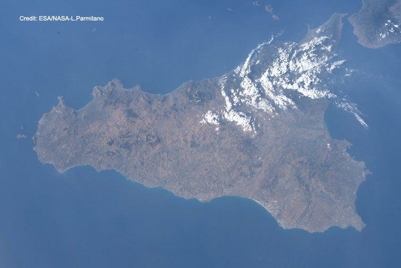 Quanto è bedda la Sicilia vista dallo spazio: “Incanta gli astronauti di tutto il mondo”