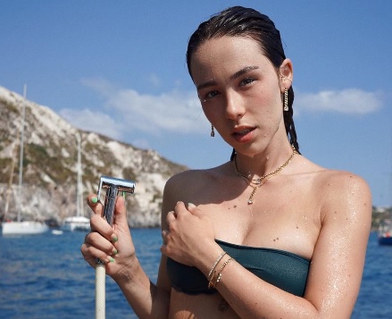 Aurora Ramazzotti, la conferma: “Sono incinta”, video-annuncio su Instagram