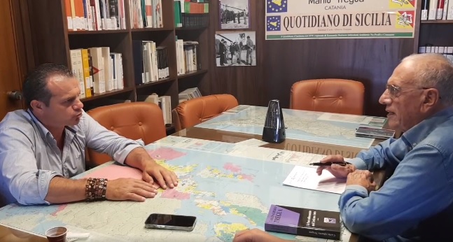 Cateno De Luca al Forum del QdS: “Ecco i punti chiave della mia rivoluzione” – VIDEO