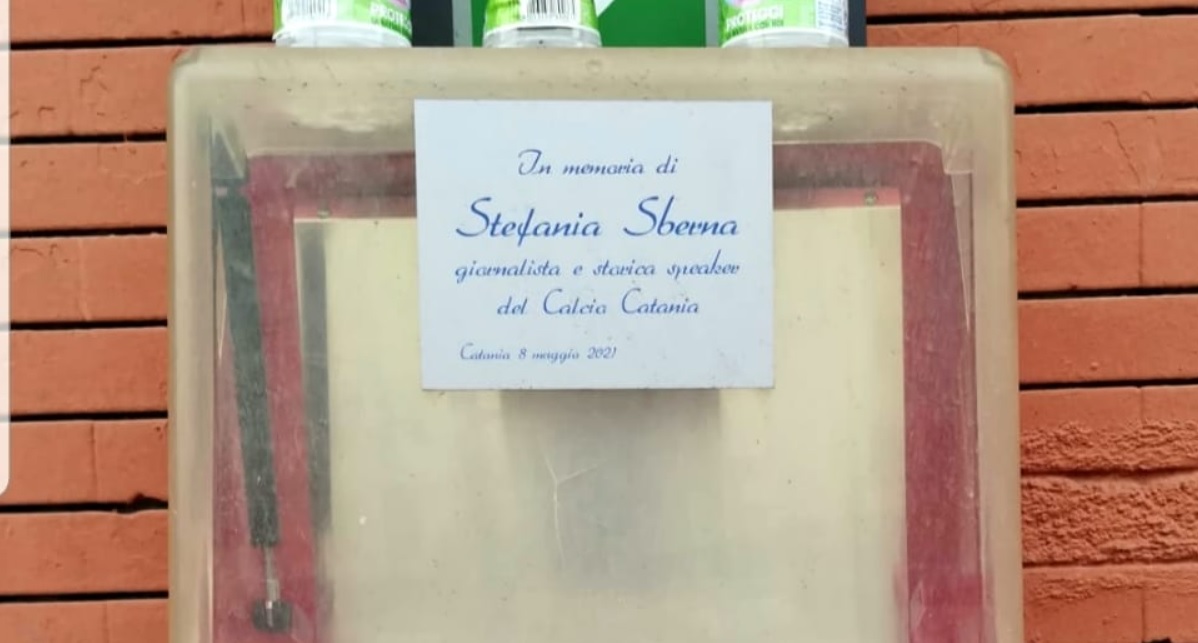 Choc al Massimino, rubato defibrillatore dedicato a Stefania Sberna: “Restituitelo”