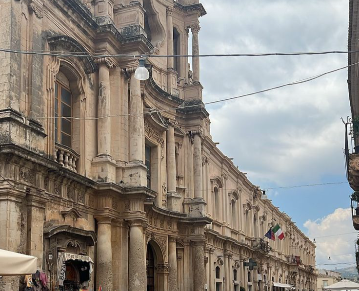 Fabrizio Corona in vacanza a Noto, Fotogallery