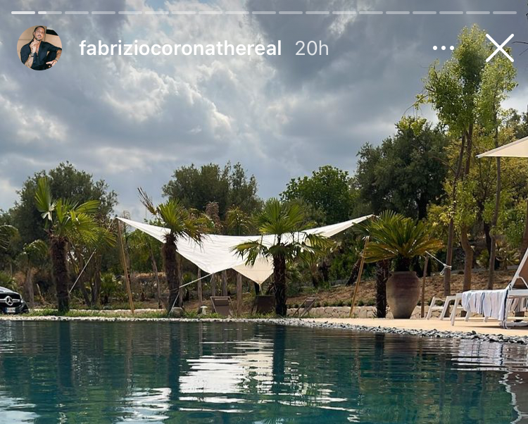 Fabrizio Corona in vacanza a Noto, Fotogallery