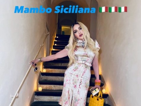 Madonna in Sicilia: passeggiata a Taormina