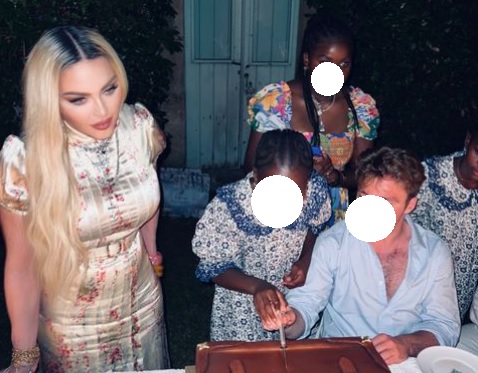 Madonna è a Noto, la regina del pop in Sicilia per festeggiare il compleanno