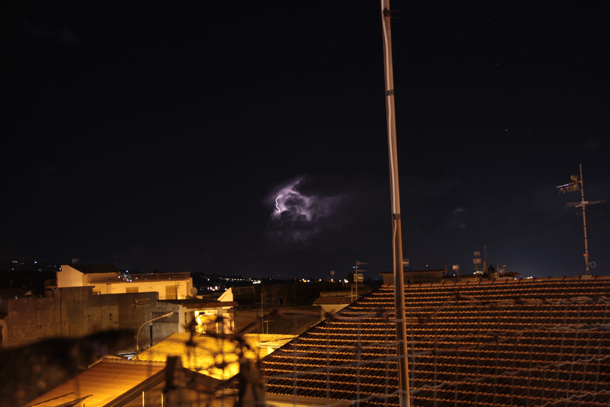 Dagli allagamenti nel Catanese alla “Shelf Cloud” a Taormina: maltempo in Sicilia – Foto