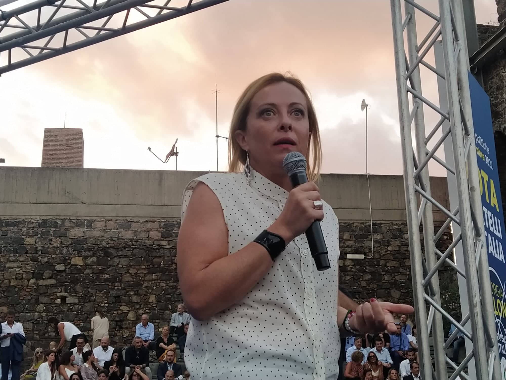 Campagna elettorale alle battute finali, sfilata di big in Sicilia: arriva Conte, domani è il turno di Meloni Campagna elettorale alle battute finali, sfilata di big in Sicilia: arriva Conte, domani è il turno di Meloni